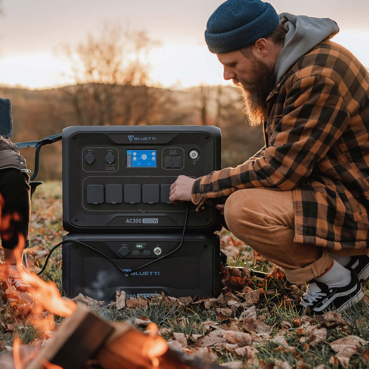 BLUETTI AC300 växelriktare